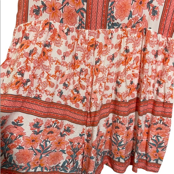 Saints +secrets romper floral half button front. Rayon size us 4 Small. - Picture 5 of 11